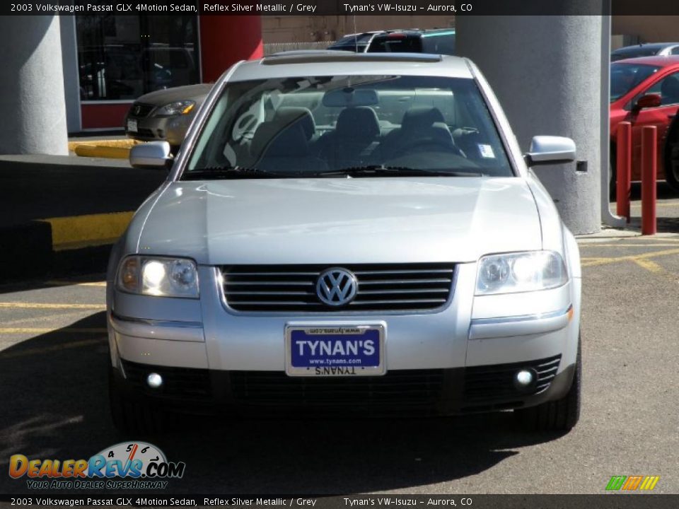 2003 Volkswagen Passat GLX 4Motion Sedan Reflex Silver Metallic / Grey Photo #2