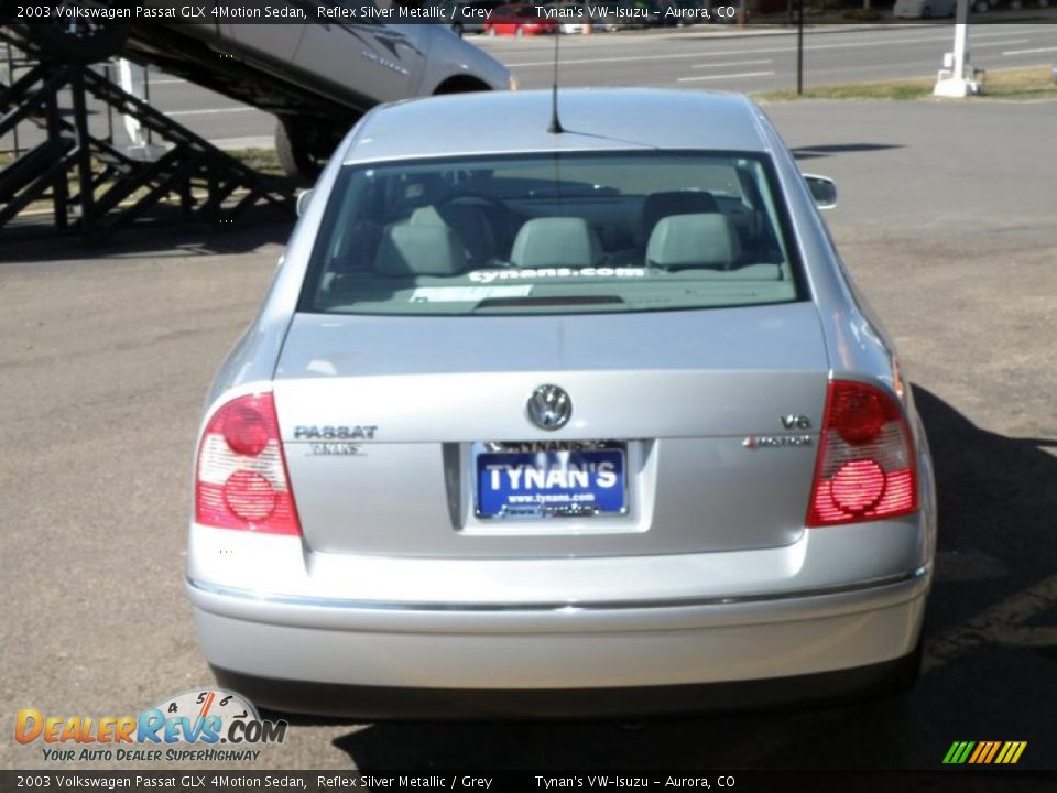 2003 Volkswagen Passat GLX 4Motion Sedan Reflex Silver Metallic / Grey Photo #5
