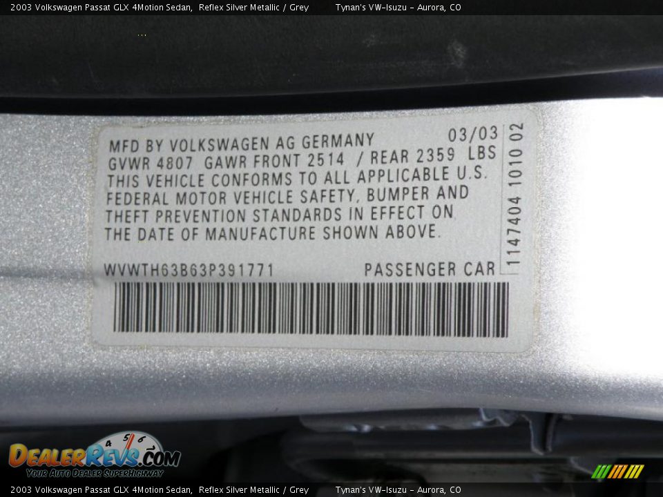 2003 Volkswagen Passat GLX 4Motion Sedan Reflex Silver Metallic / Grey Photo #21