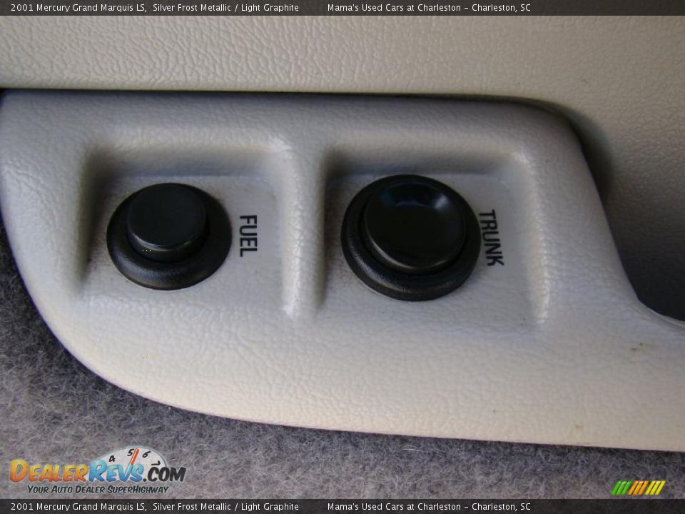 2001 Mercury Grand Marquis LS Silver Frost Metallic / Light Graphite Photo #29