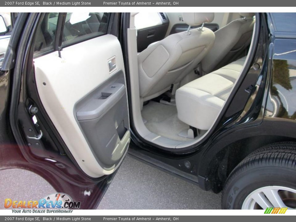2007 Ford Edge SE Black / Medium Light Stone Photo #10