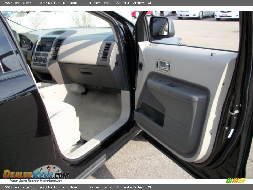 2007 Ford Edge SE Black / Medium Light Stone Photo #11