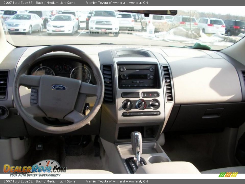 2007 Ford Edge SE Black / Medium Light Stone Photo #13