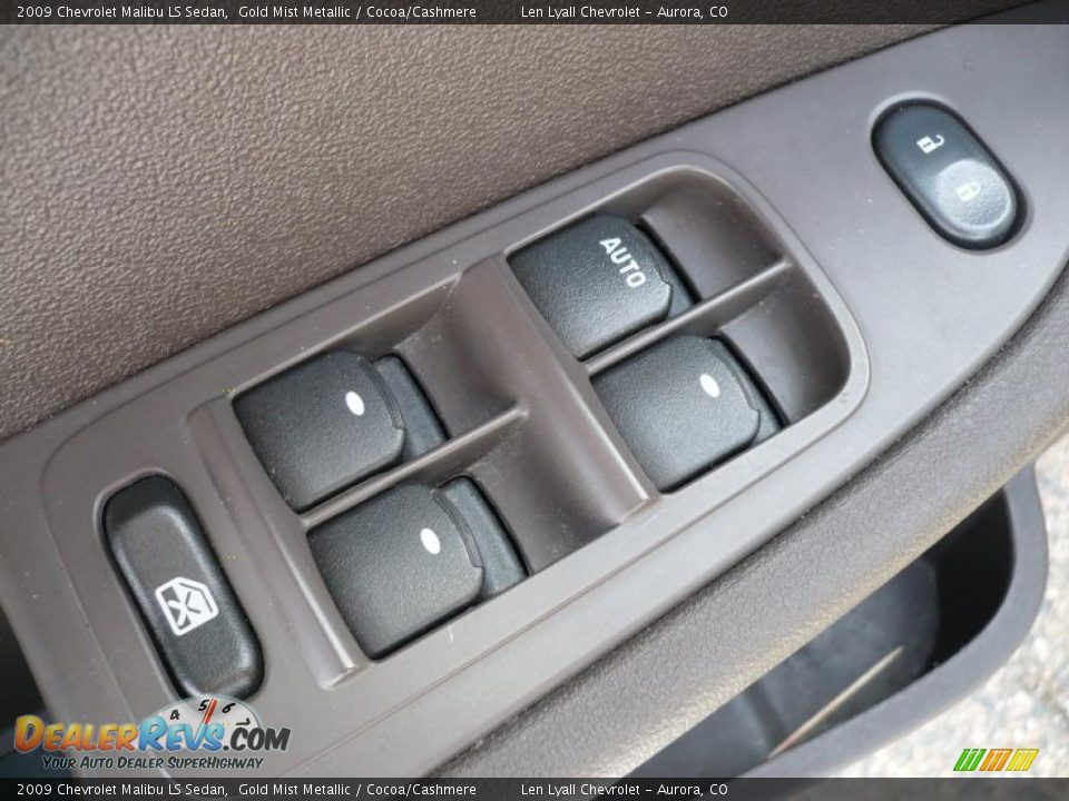 2009 Chevrolet Malibu LS Sedan Gold Mist Metallic / Cocoa/Cashmere Photo #8