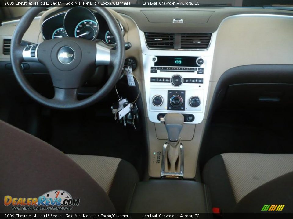2009 Chevrolet Malibu LS Sedan Gold Mist Metallic / Cocoa/Cashmere Photo #16