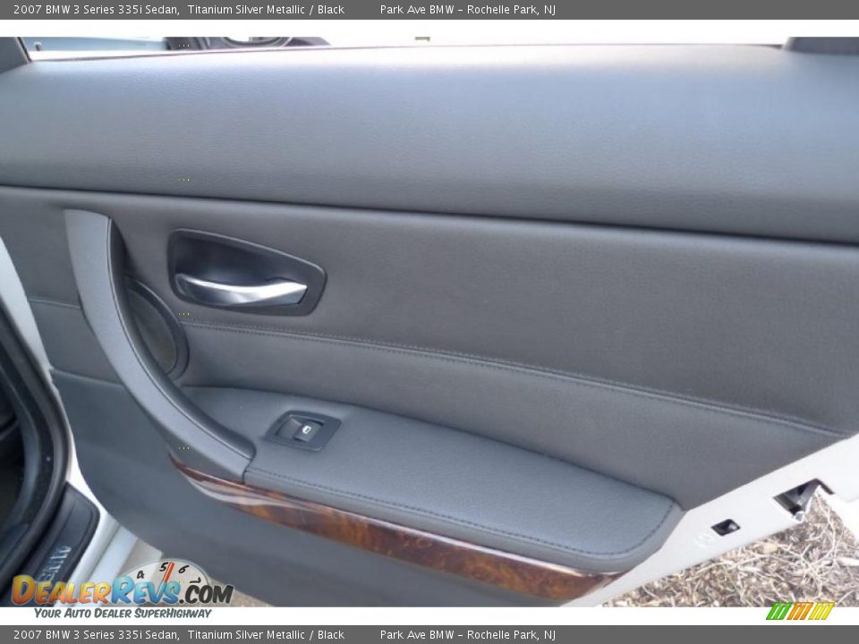 2007 BMW 3 Series 335i Sedan Titanium Silver Metallic / Black Photo #32