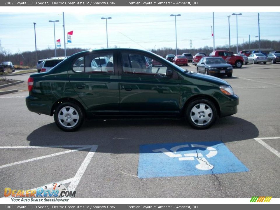 2002 Toyota ECHO Sedan Electric Green Metallic / Shadow Gray Photo #4