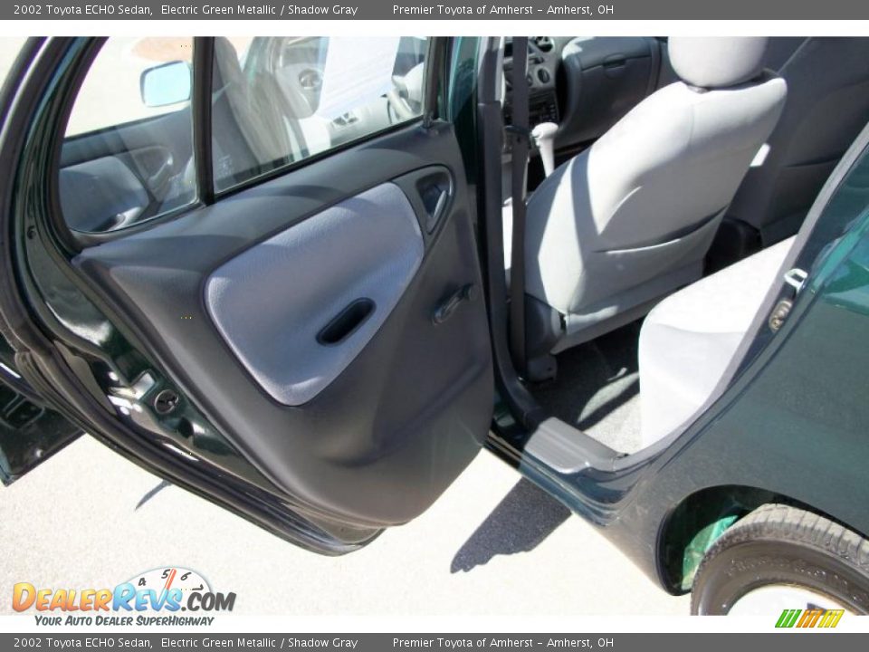 2002 Toyota ECHO Sedan Electric Green Metallic / Shadow Gray Photo #10