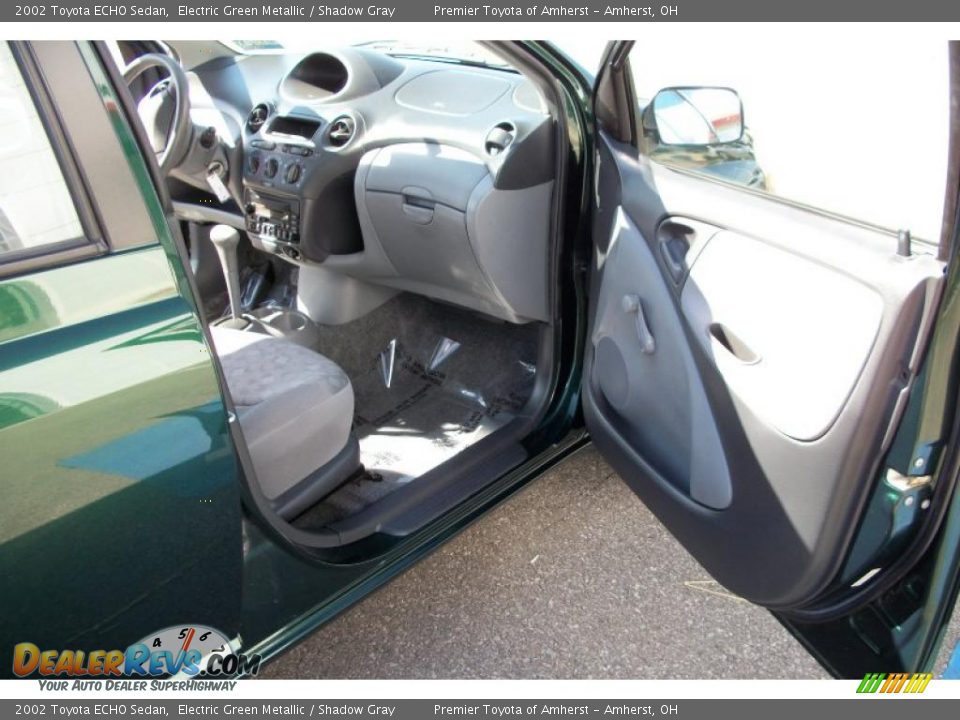 2002 Toyota ECHO Sedan Electric Green Metallic / Shadow Gray Photo #12