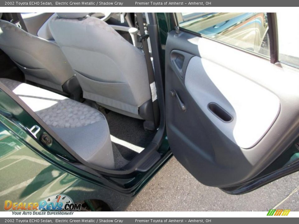 2002 Toyota ECHO Sedan Electric Green Metallic / Shadow Gray Photo #13