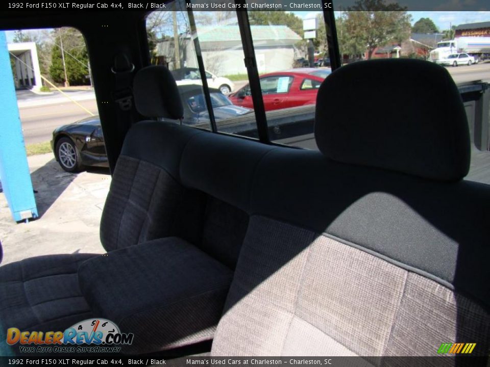 1992 Ford F150 XLT Regular Cab 4x4 Black / Black Photo #11