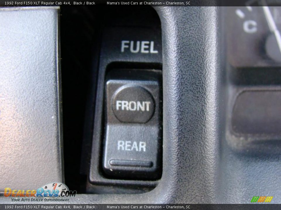 1992 Ford F150 XLT Regular Cab 4x4 Black / Black Photo #24