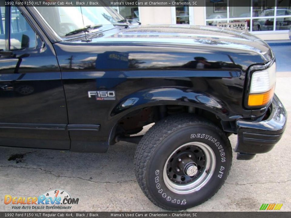 1992 Ford F150 XLT Regular Cab 4x4 Black / Black Photo #30