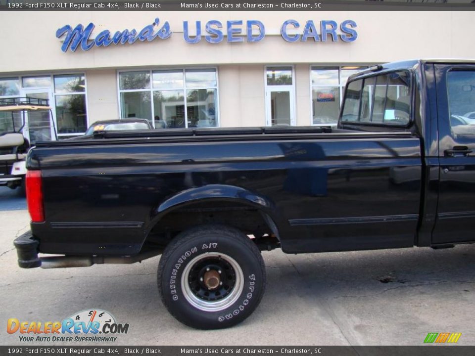 1992 Ford F150 XLT Regular Cab 4x4 Black / Black Photo #33