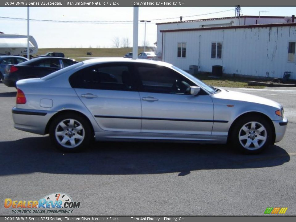 2004 BMW 3 Series 325i Sedan Titanium Silver Metallic / Black Photo #7