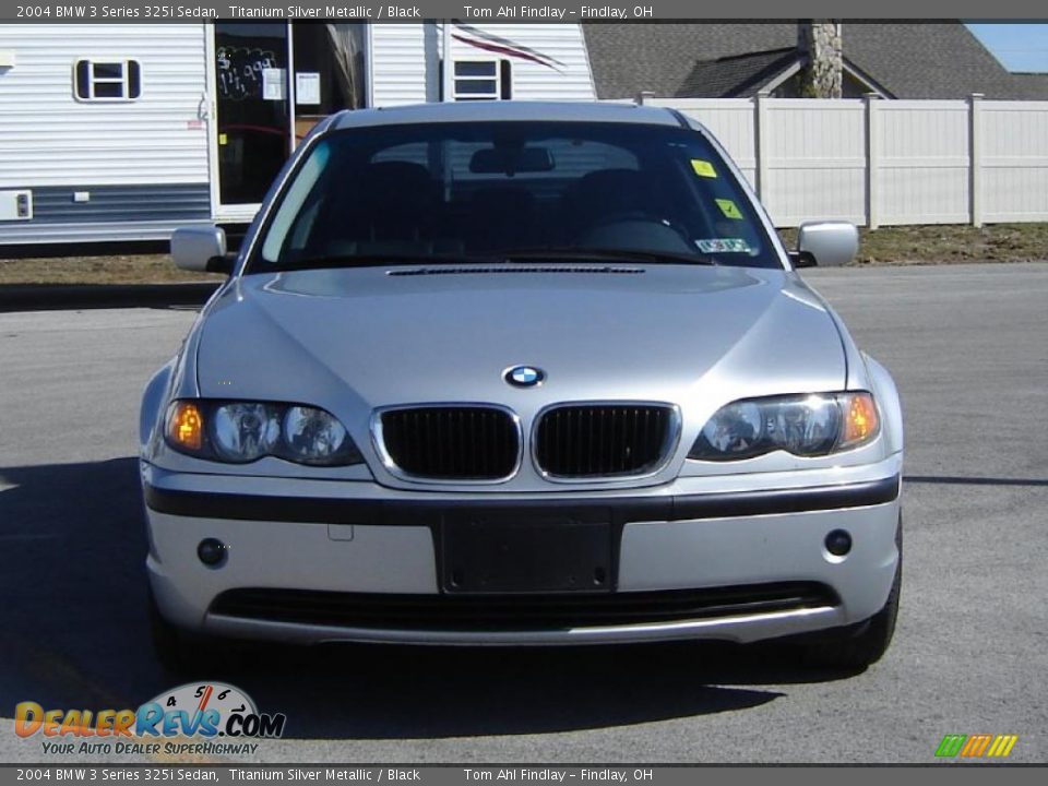 2004 BMW 3 Series 325i Sedan Titanium Silver Metallic / Black Photo #8