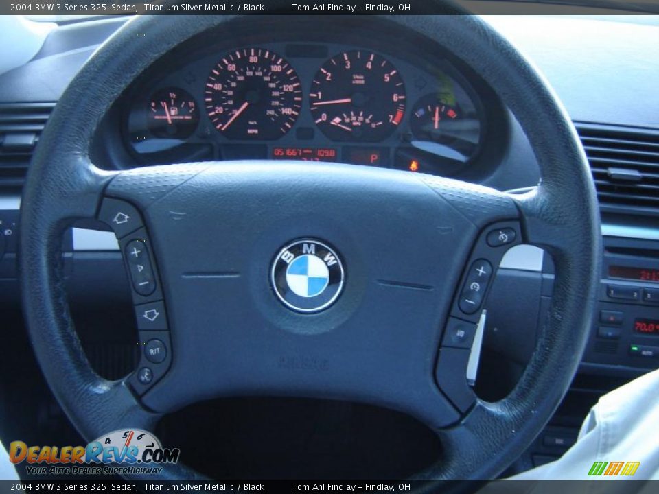 2004 BMW 3 Series 325i Sedan Titanium Silver Metallic / Black Photo #16