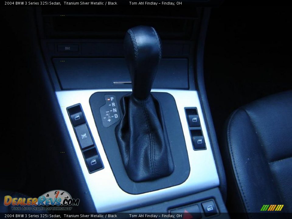 2004 BMW 3 Series 325i Sedan Titanium Silver Metallic / Black Photo #19