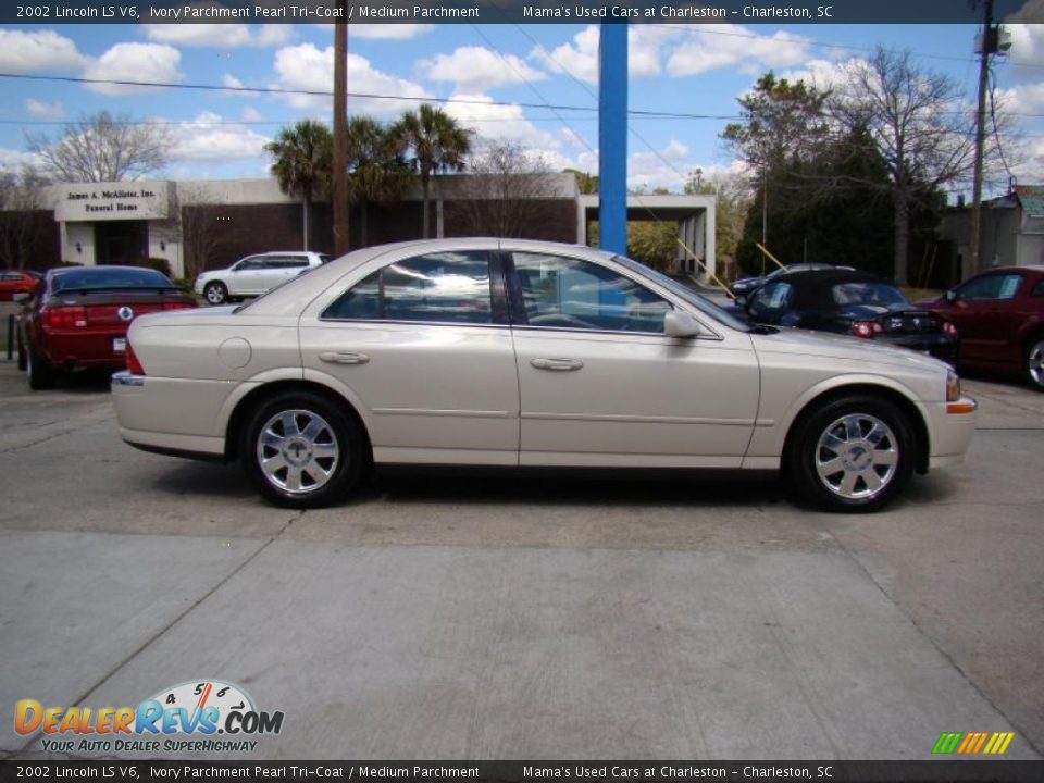 2002 Lincoln LS V6 Ivory Parchment Pearl Tri-Coat / Medium Parchment Photo #5