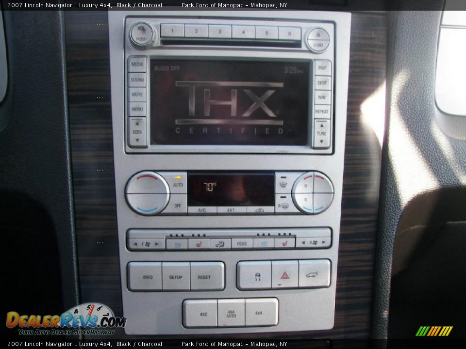 2007 Lincoln Navigator L Luxury 4x4 Black / Charcoal Photo #13