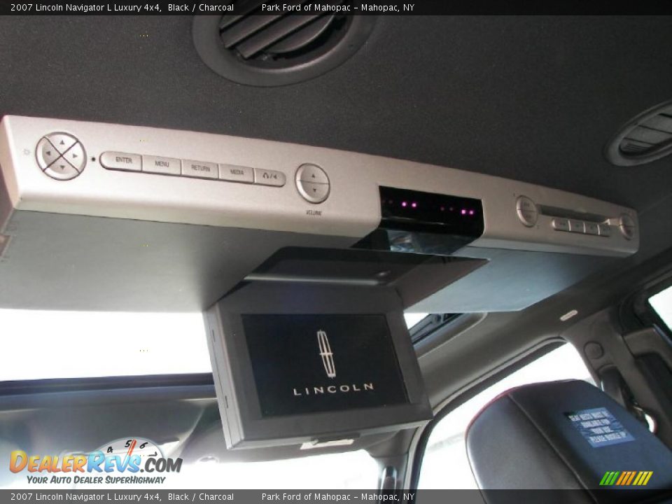 2007 Lincoln Navigator L Luxury 4x4 Black / Charcoal Photo #15