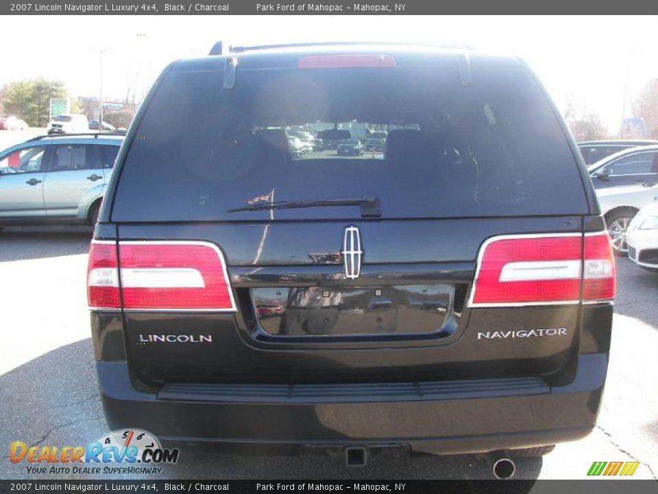 2007 Lincoln Navigator L Luxury 4x4 Black / Charcoal Photo #24