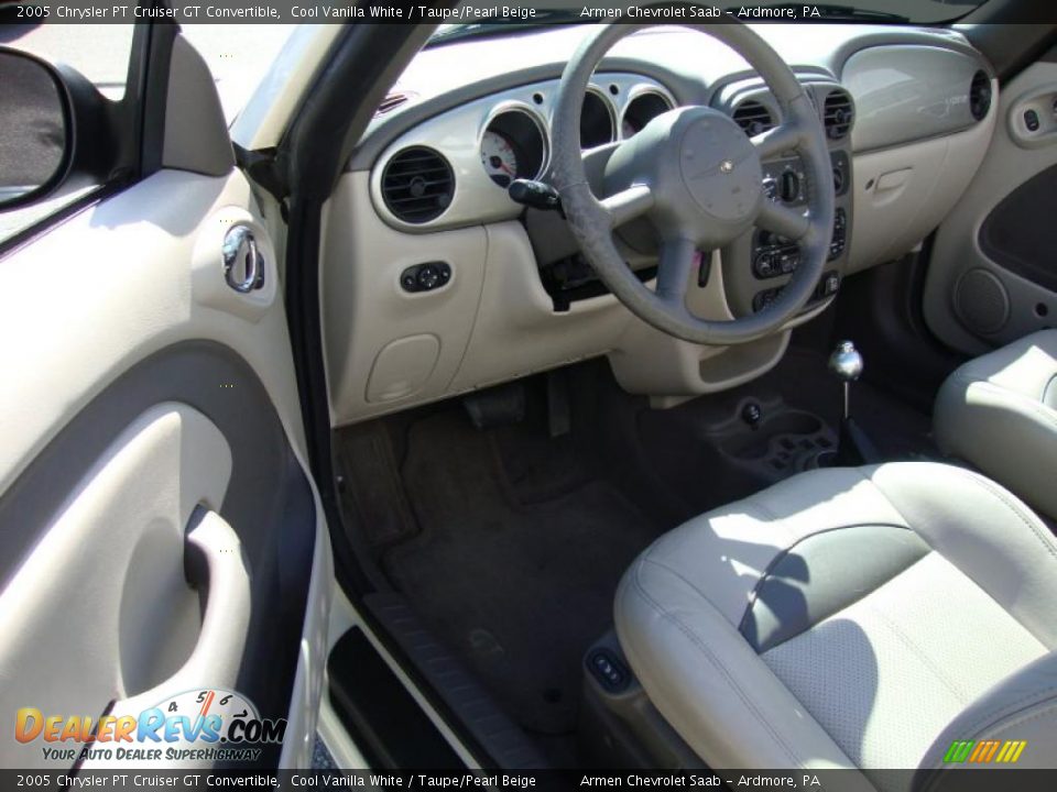 2005 Chrysler PT Cruiser GT Convertible Cool Vanilla White / Taupe/Pearl Beige Photo #12
