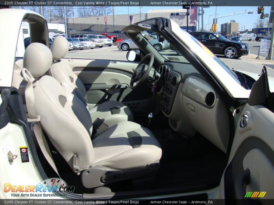 2005 Chrysler PT Cruiser GT Convertible Cool Vanilla White / Taupe/Pearl Beige Photo #18