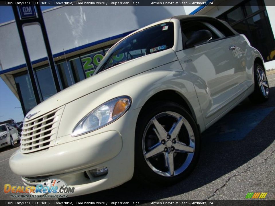 2005 Chrysler PT Cruiser GT Convertible Cool Vanilla White / Taupe/Pearl Beige Photo #32