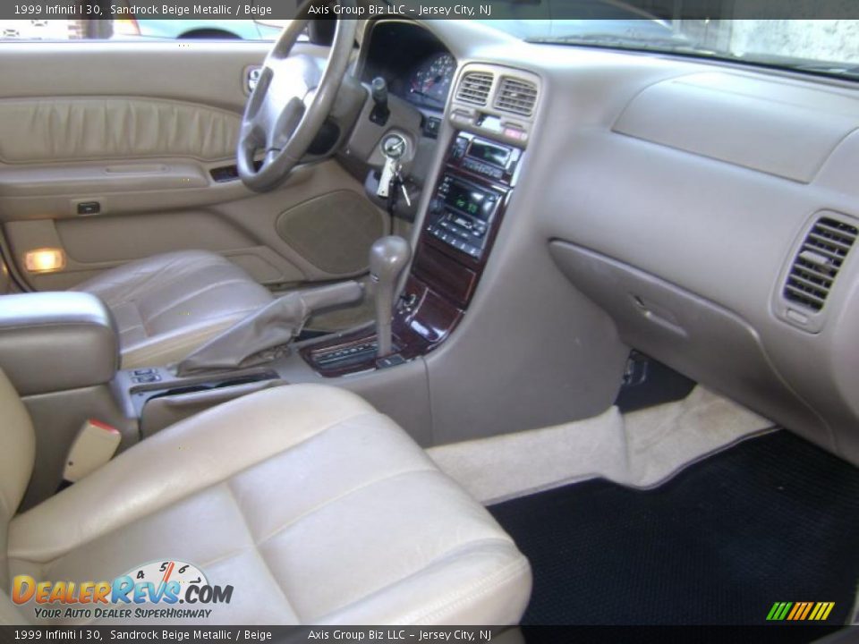 1999 Infiniti I 30 Sandrock Beige Metallic / Beige Photo #12