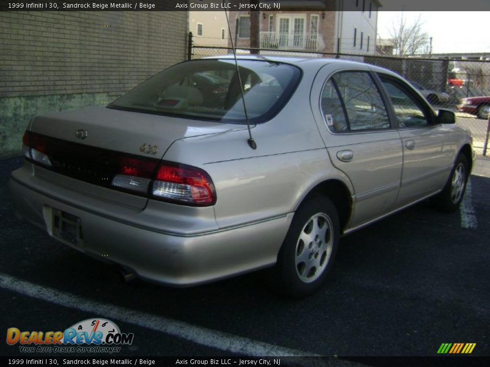 1999 Infiniti I 30 Sandrock Beige Metallic / Beige Photo #23