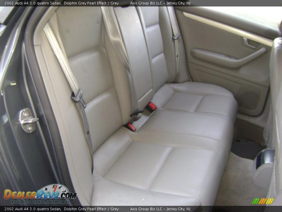 2002 Audi A4 3.0 quattro Sedan Dolphin Grey Pearl Effect / Grey Photo #15