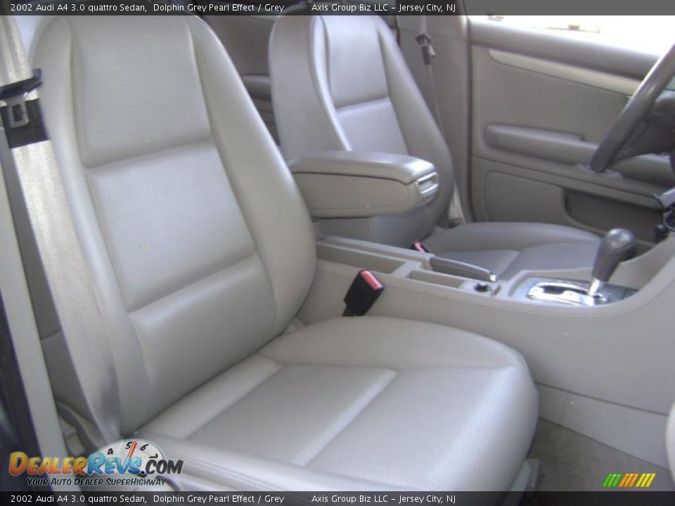 2002 Audi A4 3.0 quattro Sedan Dolphin Grey Pearl Effect / Grey Photo #18