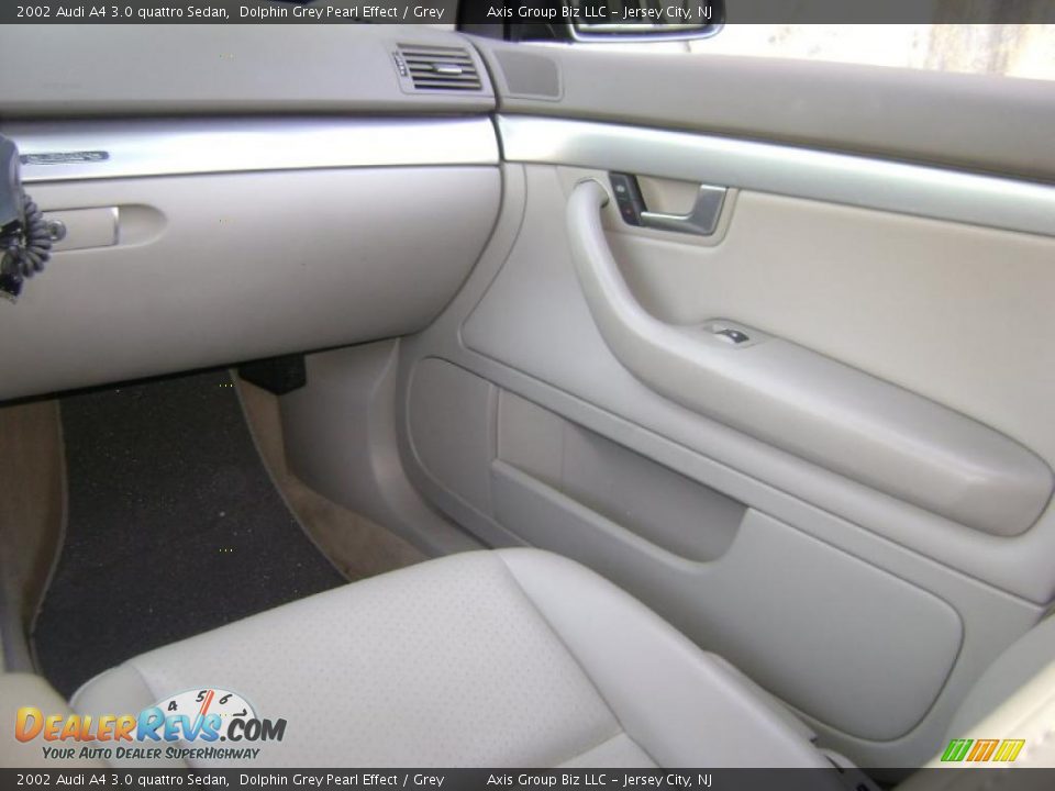2002 Audi A4 3.0 quattro Sedan Dolphin Grey Pearl Effect / Grey Photo #22