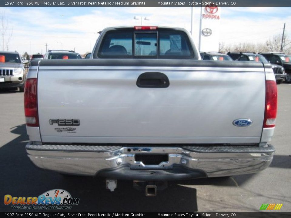 1997 Ford F250 XLT Regular Cab Silver Frost Pearl Metallic / Medium Graphite Photo #3