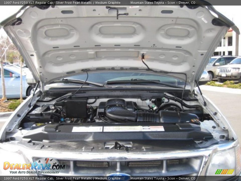 1997 Ford F250 XLT Regular Cab Silver Frost Pearl Metallic / Medium Graphite Photo #32