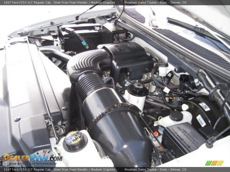 1997 Ford F250 XLT Regular Cab Silver Frost Pearl Metallic / Medium Graphite Photo #34