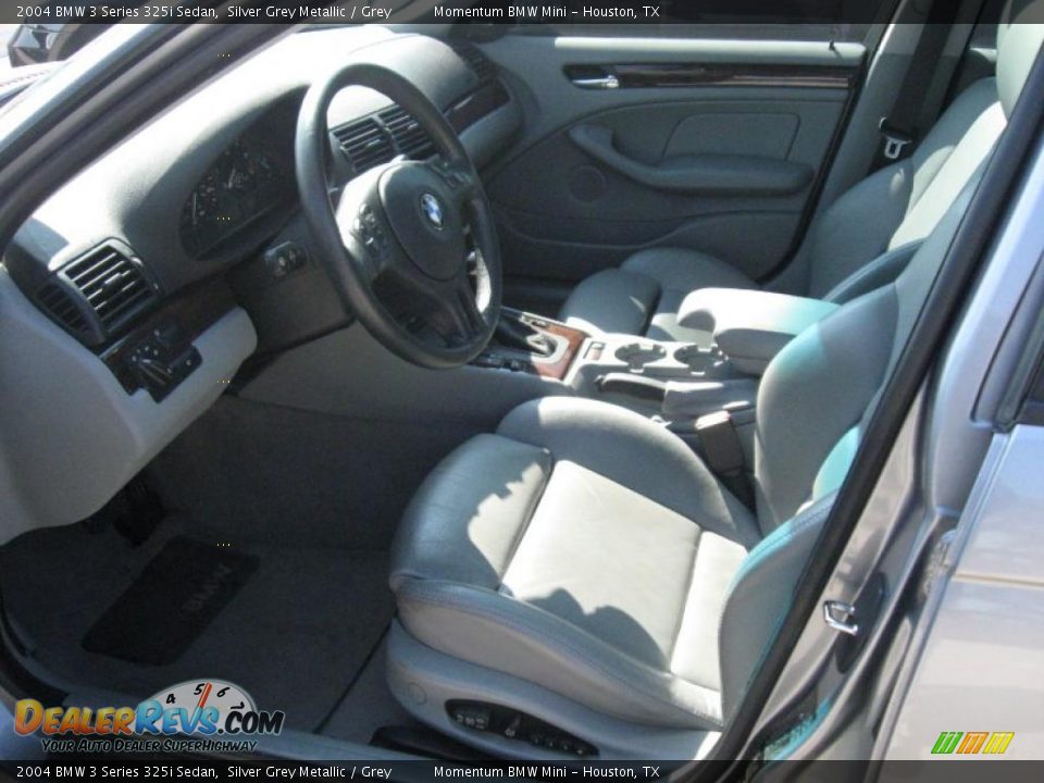 2004 BMW 3 Series 325i Sedan Silver Grey Metallic / Grey Photo #2