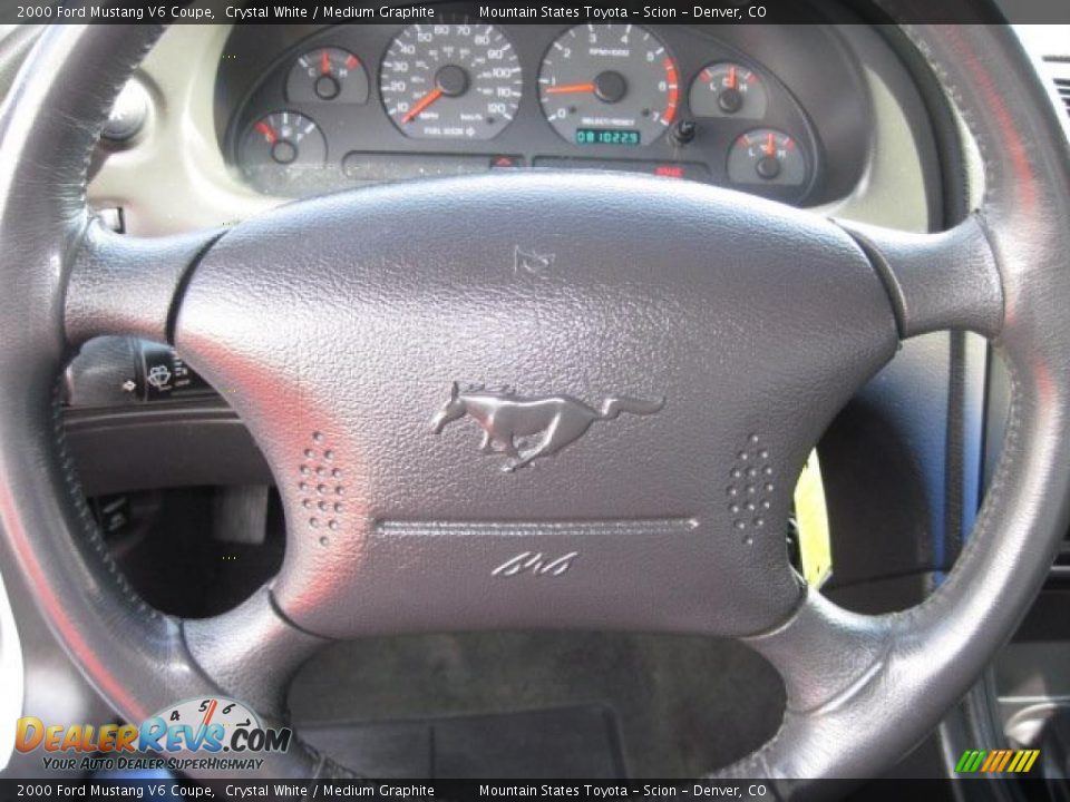 2000 Ford Mustang V6 Coupe Crystal White / Medium Graphite Photo #15