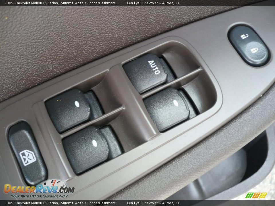 2009 Chevrolet Malibu LS Sedan Summit White / Cocoa/Cashmere Photo #8
