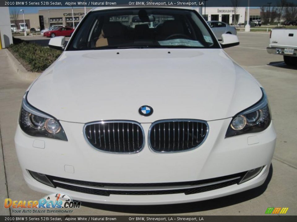 2010 BMW 5 Series 528i Sedan Alpine White / Natural Brown Photo #5