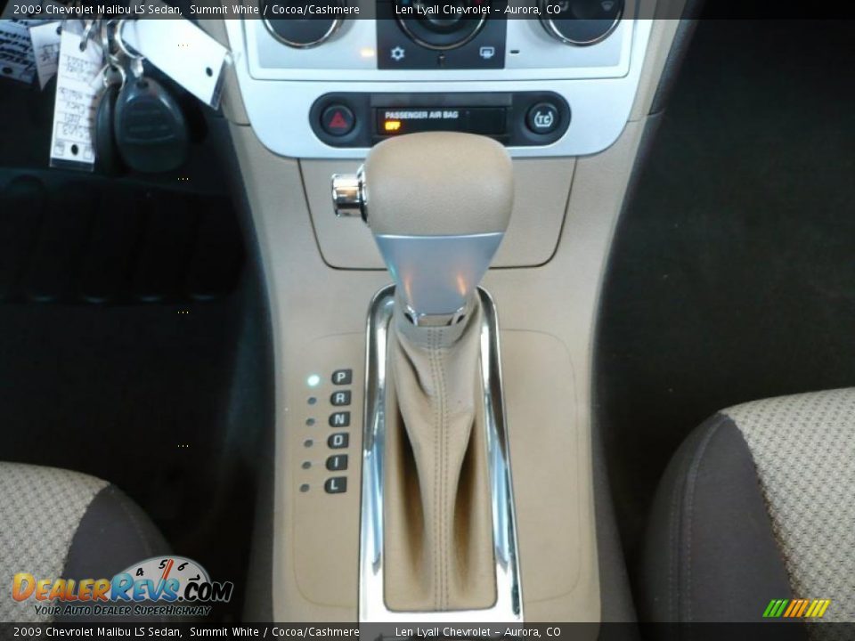 2009 Chevrolet Malibu LS Sedan Summit White / Cocoa/Cashmere Photo #17