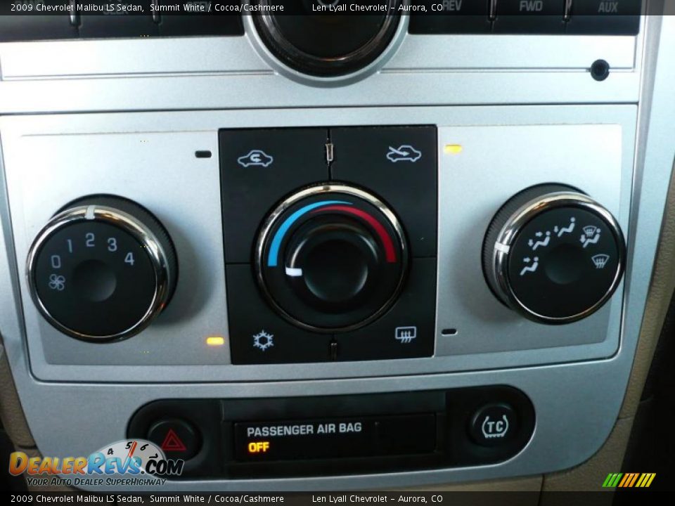2009 Chevrolet Malibu LS Sedan Summit White / Cocoa/Cashmere Photo #22