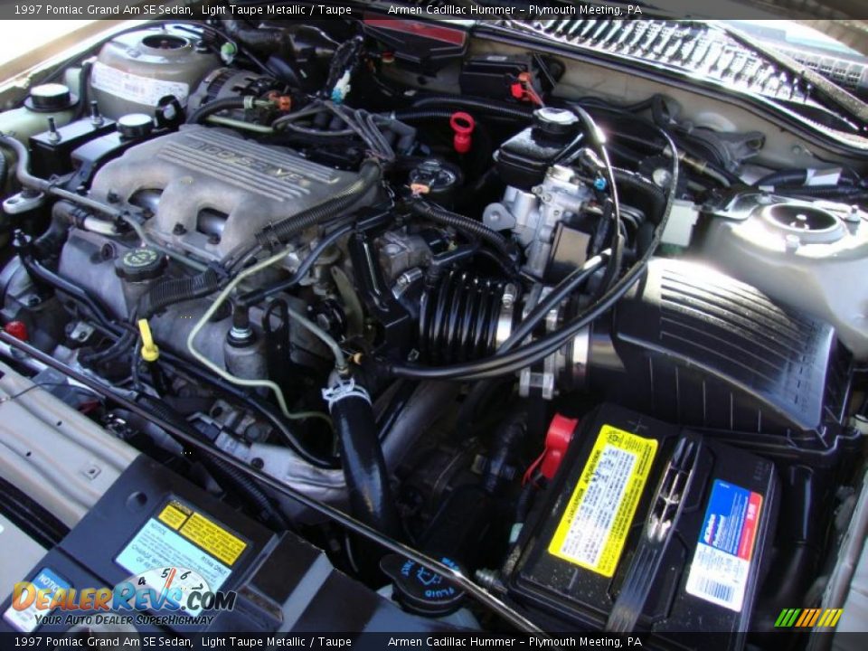 1997 Pontiac Grand Am SE Sedan Light Taupe Metallic / Taupe Photo #28