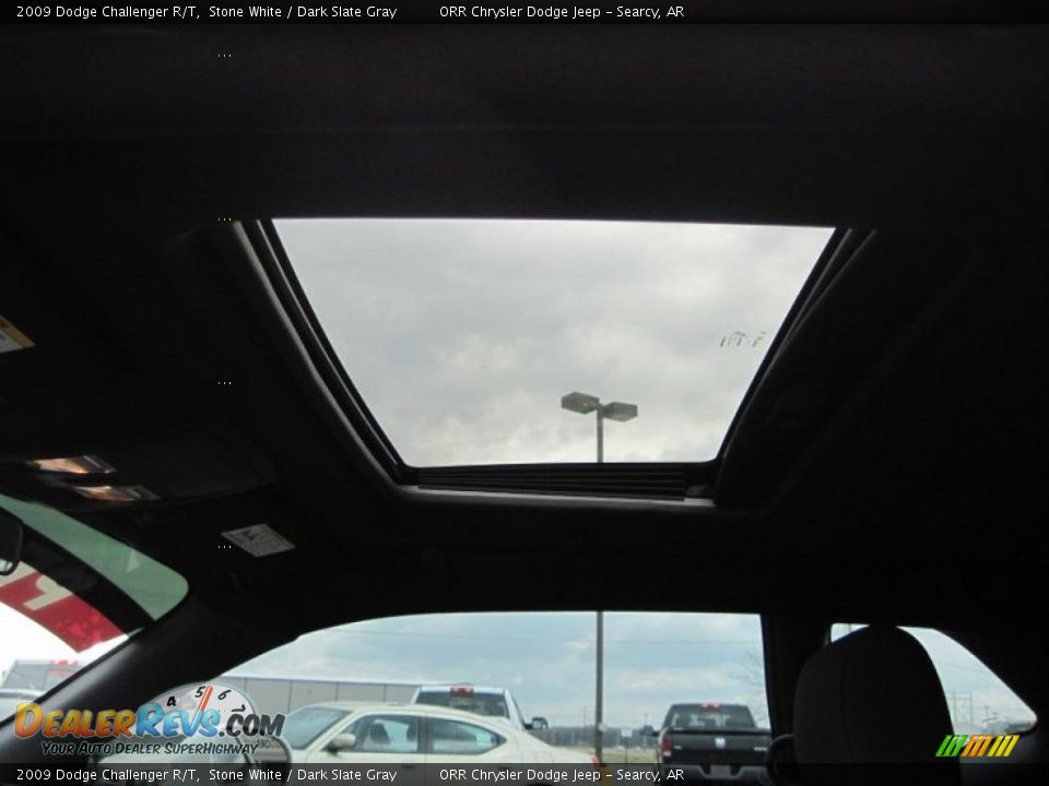 2009 Dodge Challenger R/T Stone White / Dark Slate Gray Photo #9