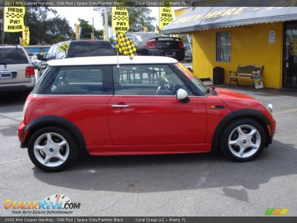 2003 Mini Cooper Hardtop Chili Red / Space Grey/Panther Black Photo #5