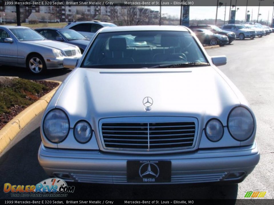 1999 Mercedes-Benz E 320 Sedan Brilliant Silver Metallic / Grey Photo #2