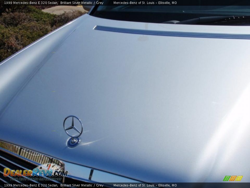 1999 Mercedes-Benz E 320 Sedan Brilliant Silver Metallic / Grey Photo #6