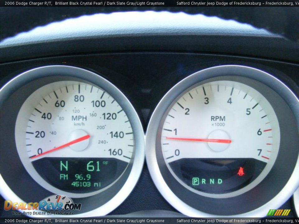 2006 Dodge Charger R/T Brilliant Black Crystal Pearl / Dark Slate Gray/Light Graystone Photo #9