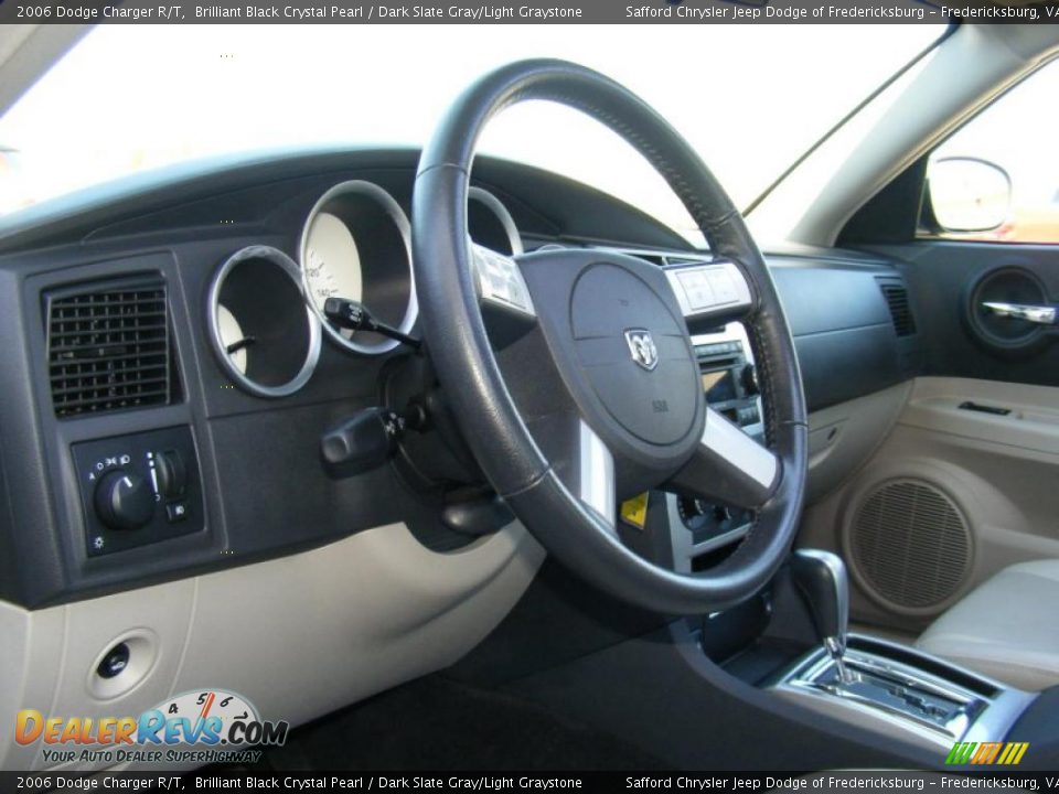 2006 Dodge Charger R/T Brilliant Black Crystal Pearl / Dark Slate Gray/Light Graystone Photo #12
